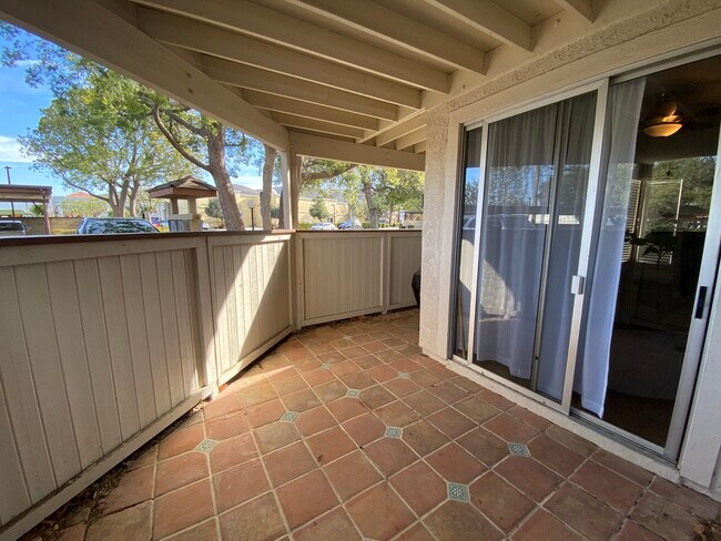 Building Photo - 2384 Pleasant Way