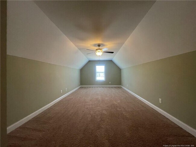 Building Photo - 3900 Limwert Ln