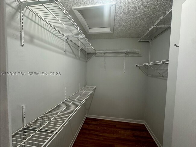 Building Photo - 6848 SW 37th St
