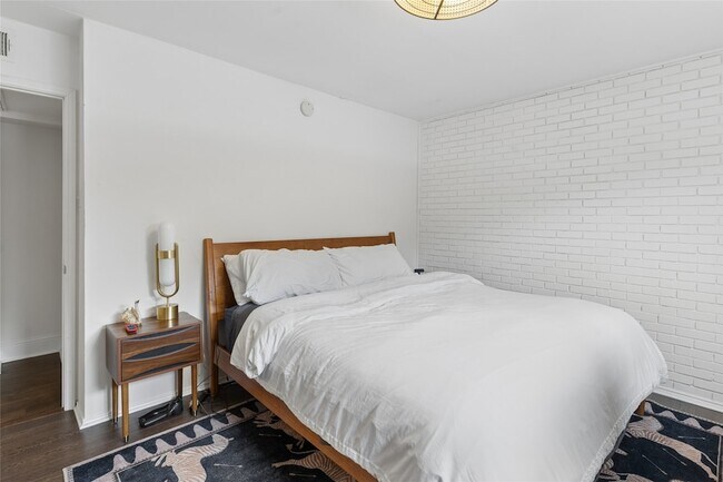 Building Photo - 10109 Regal Park Ln