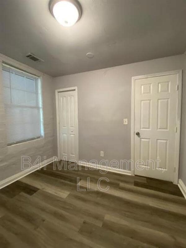 Building Photo - 2609 Avalon Rd