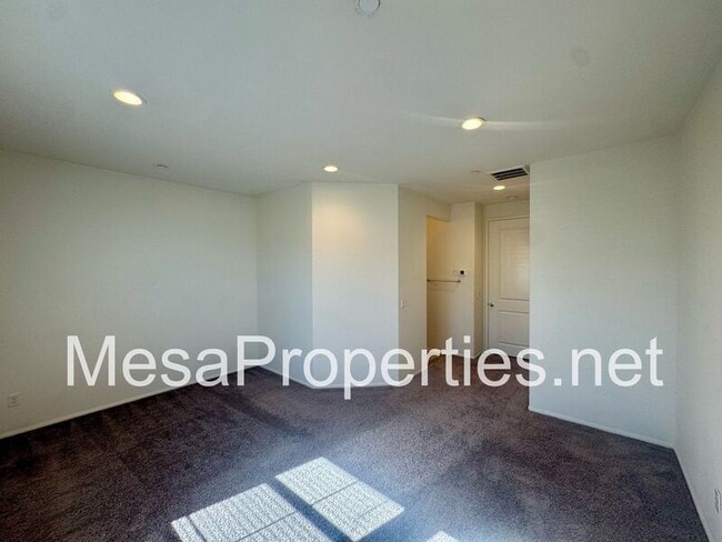 Building Photo - 7462 Solstice Pl