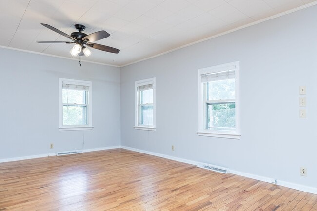 Building Photo - 21 Folsom St