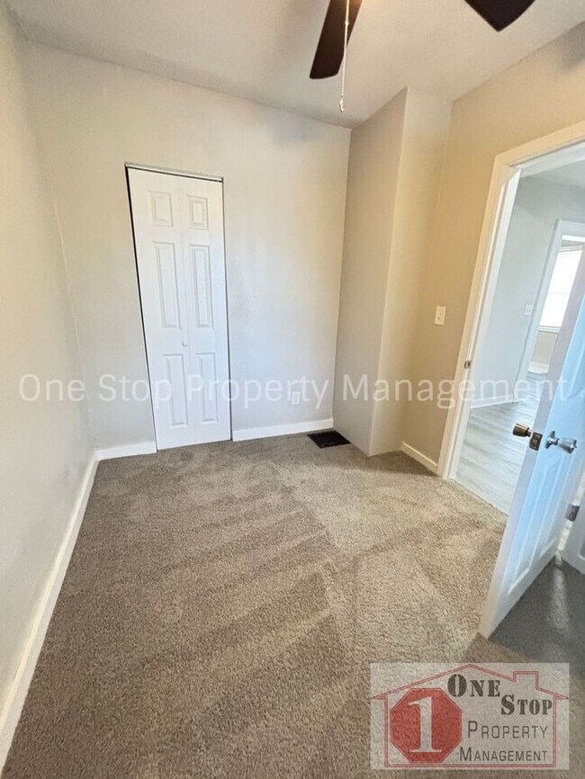 Building Photo - Beautiful 3 Bedroom 2 Bathroom in Kansas C...