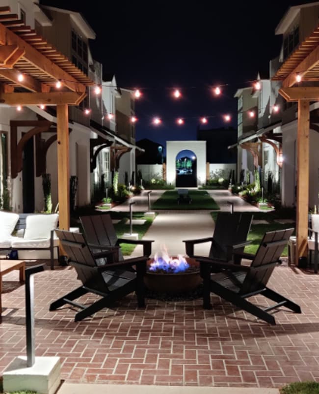 Building Photo - FOR RENT in SUGAR MILL POND!