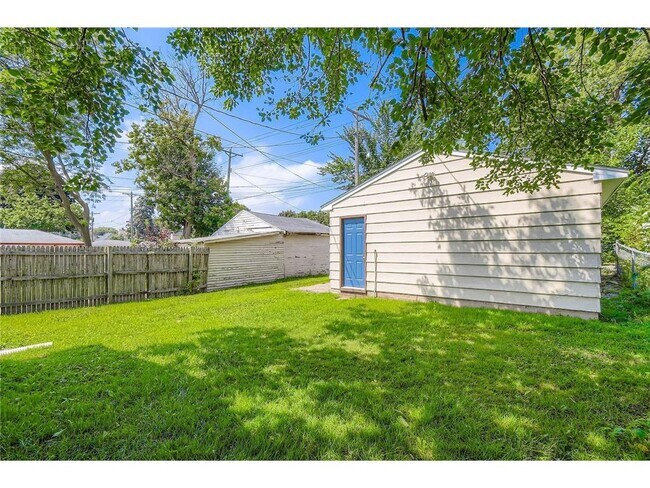 Building Photo - 915 Fuller Ave