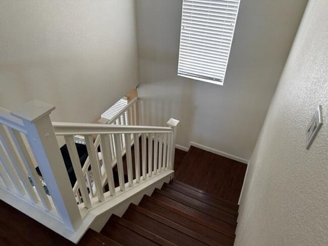 Building Photo - Folsom-Enclave Development 2 Story Wood Floors - 2 Car Garage