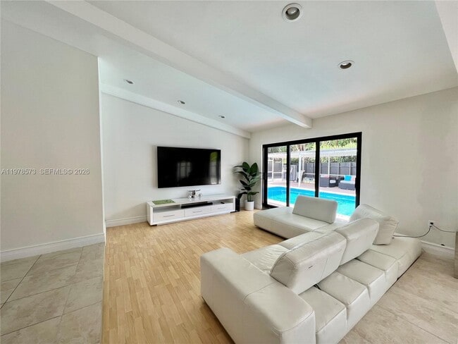 Building Photo - 11104 SW 139th Ct