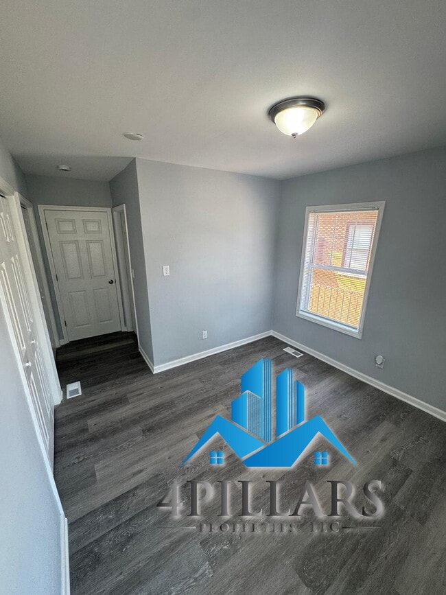 Building Photo - "Beautiful 3-Bedroom Retreat with 2 Baths ...