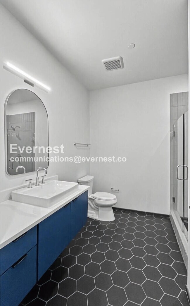 Building Photo - 500 Merritt Ave