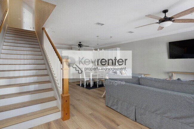 Building Photo - 130 164th Ave