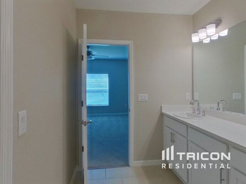 Building Photo - 232 Garnet Ave