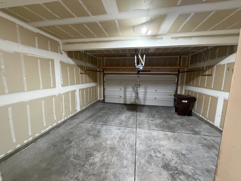 Building Photo - 5162 Southern Cross Ln