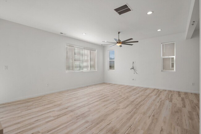Building Photo - 1442 N 1130 E