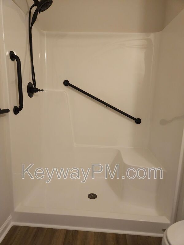 Building Photo - 114 Conifer Dr