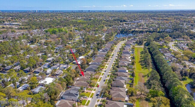 Building Photo - 3913 Sunset Cove Dr