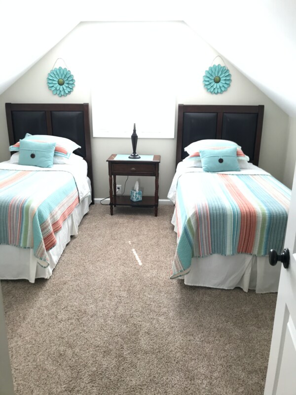 Building Photo - 345 Barbara St