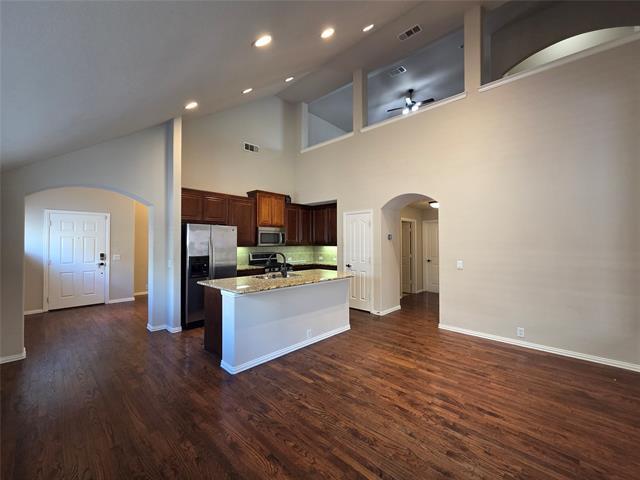 Building Photo - 9400 Jerico Dr