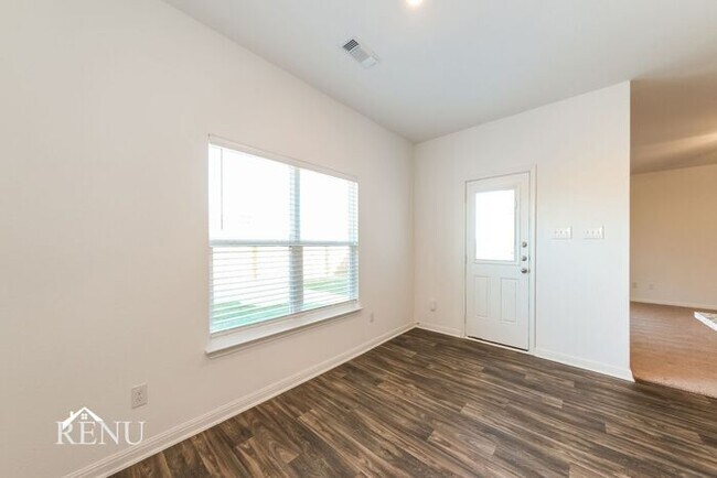 Building Photo - Coming Soon!