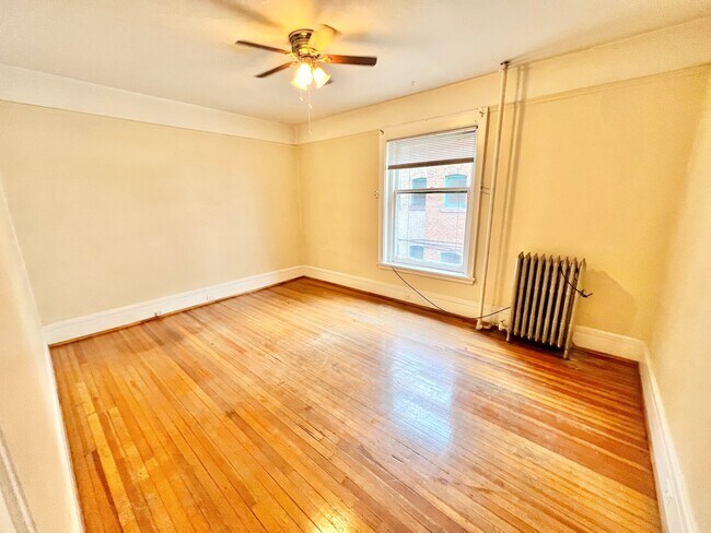 IMG_4784 - Cross Apartments