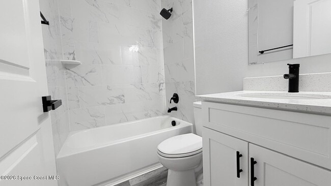 Building Photo - 1581 S Montgomery St