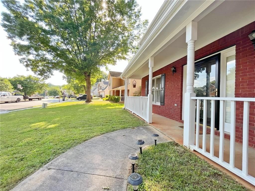 Building Photo - 3060 Oak Meadow Dr