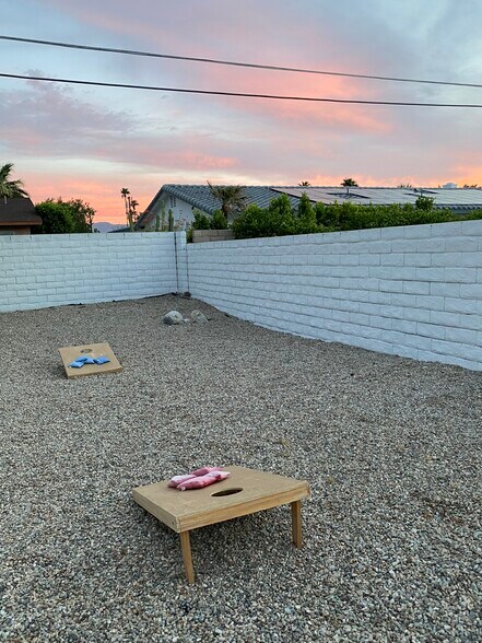 Building Photo - 2872 E Ventura Rd