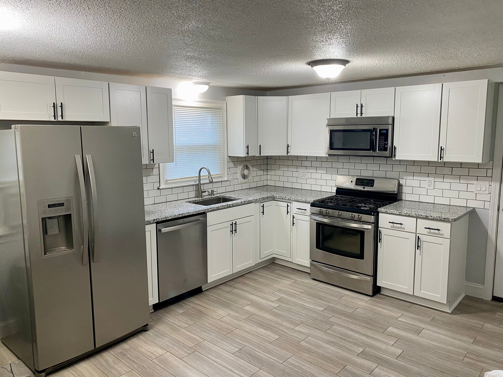 Building Photo - 135 Connecticut Ave