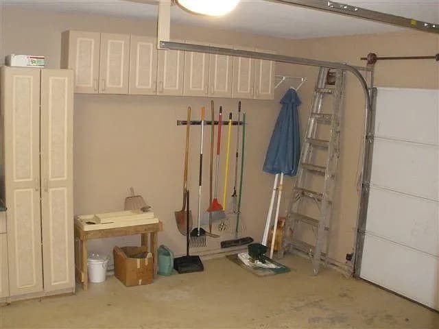 Building Photo - 51156 Maple Rd