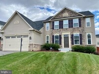 Building Photo - 3250 Fledgling Cir