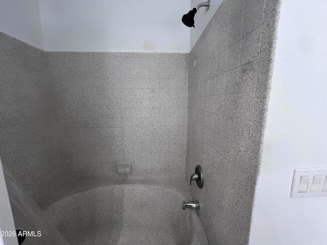 Building Photo - 4568 W Ivanhoe St