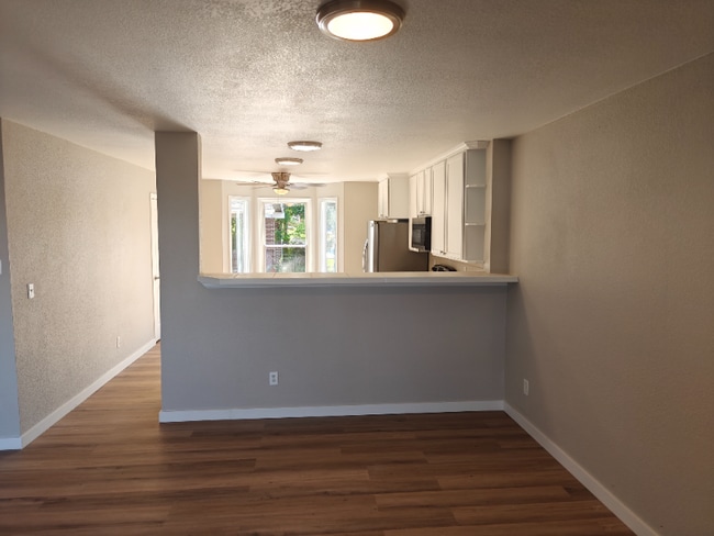 Building Photo - 3130 W 38th Ave
