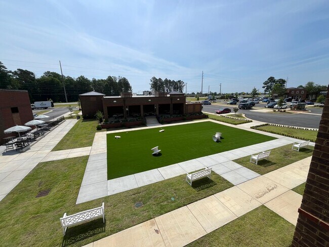 Building Photo - 6801 River Rd