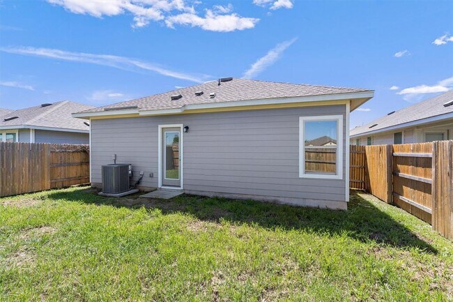 Building Photo - 217 Trailside Ln