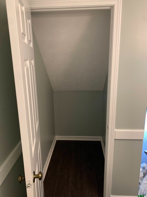 Building Photo - 556 Wedgewood Dr