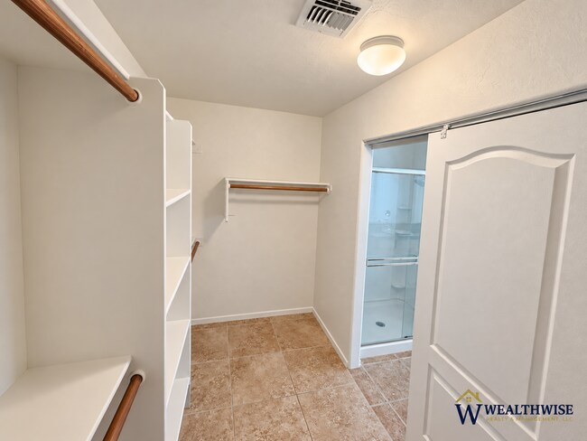 Building Photo - Mountain Views, Large Office/Den & Whole-Home Water Purification — Eagle Crest Ranch