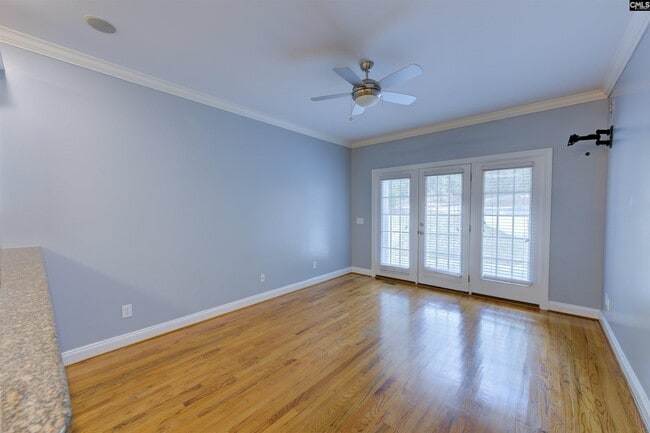 Building Photo - 2 Rose Dew Ln