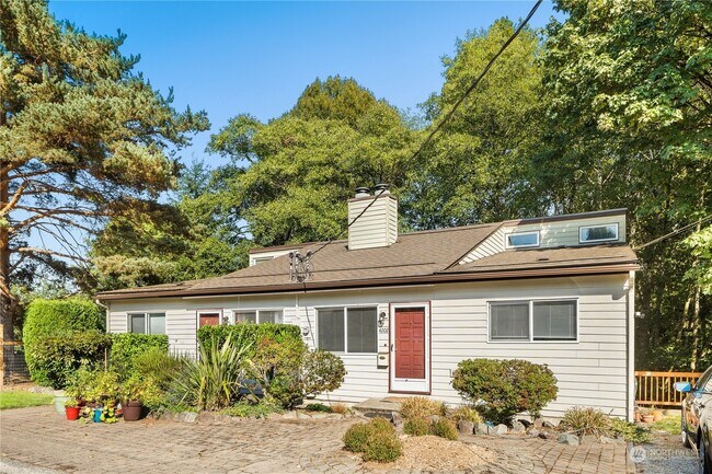 Primary Photo - 4202 28th Ave SW