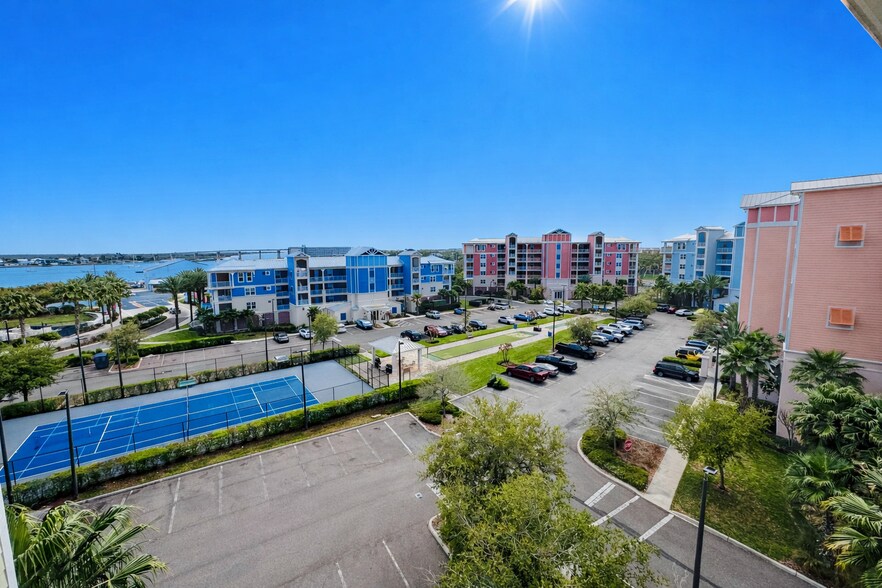 Building Photo - 6 Riverwalk Drive