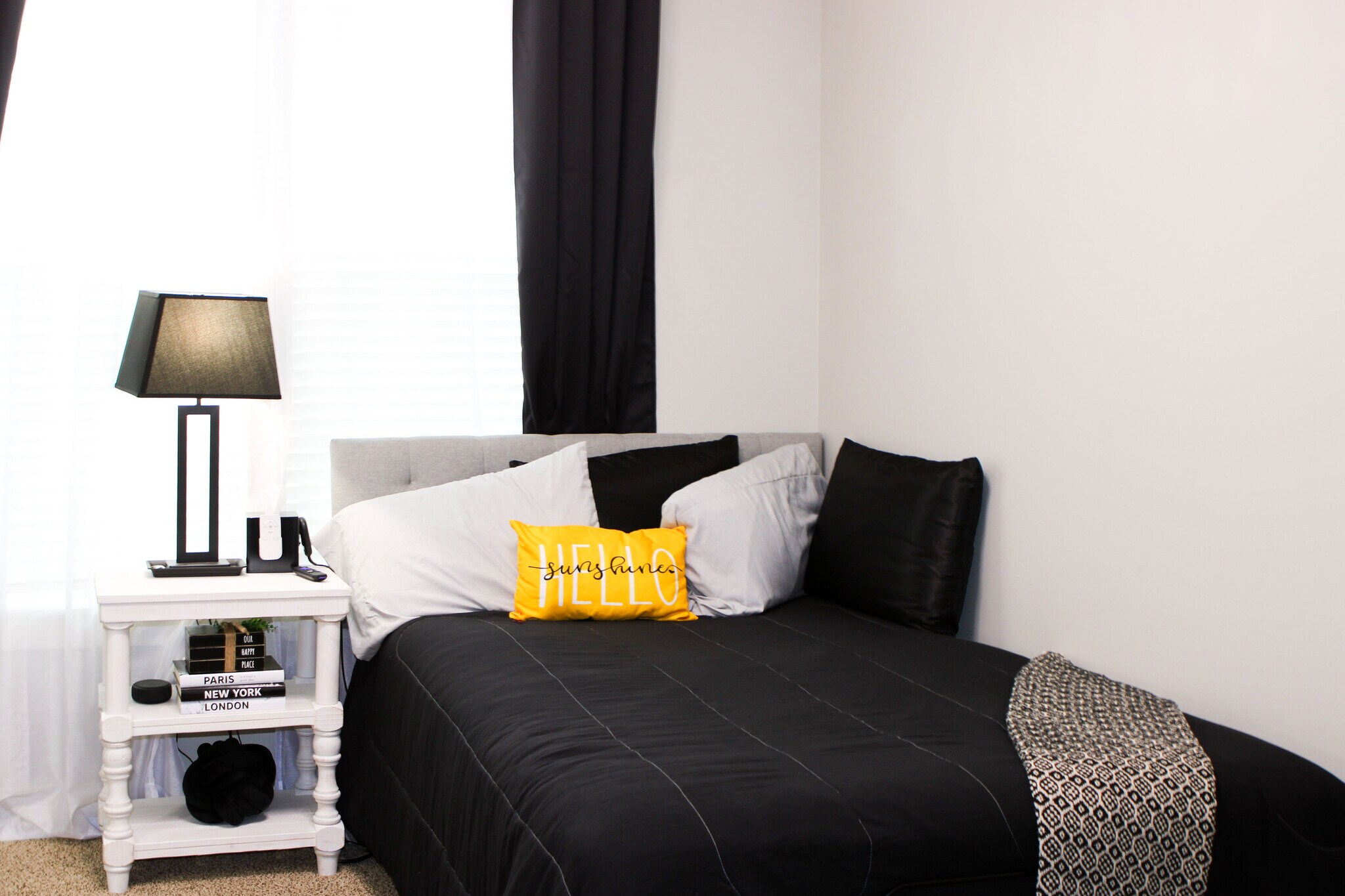 Building Photo - 7801 Rushmore Ave NE