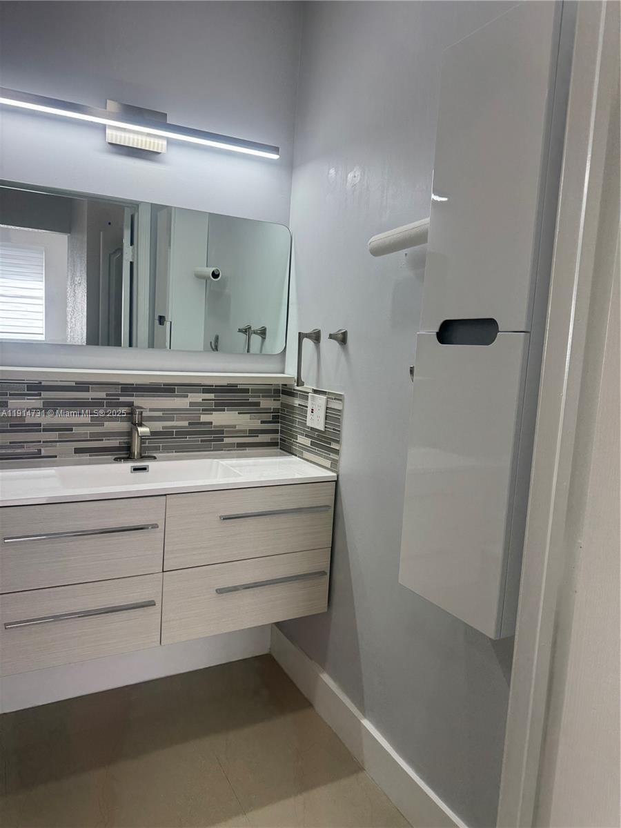 Building Photo - 7250 NW 177th St