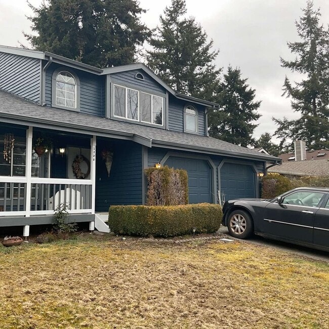 Building Photo - 4-Bed, 2 Bath home w/2-car garage in Federal Way, $3,300/mo.
