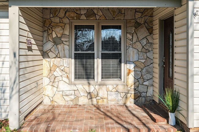 Building Photo - 1186 Stixfield Ct