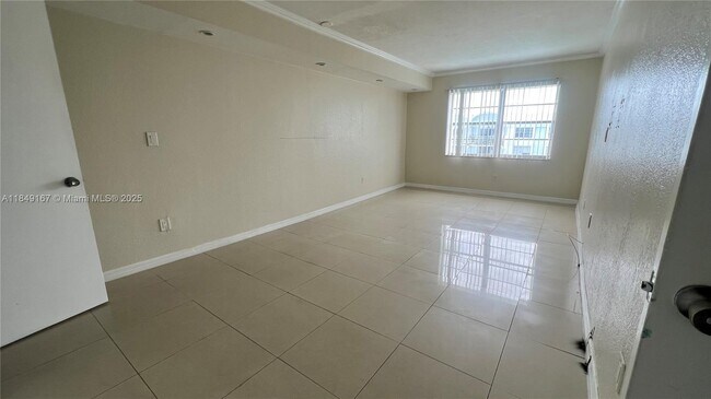 Building Photo - 486 NW 165th St