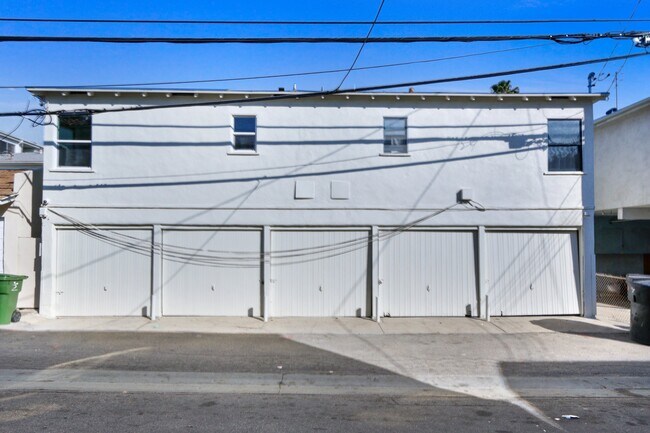 Building Photo - 1118 11th Street