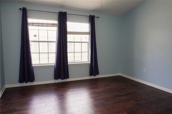 Building Photo - 7125 Harmony Square Dr S