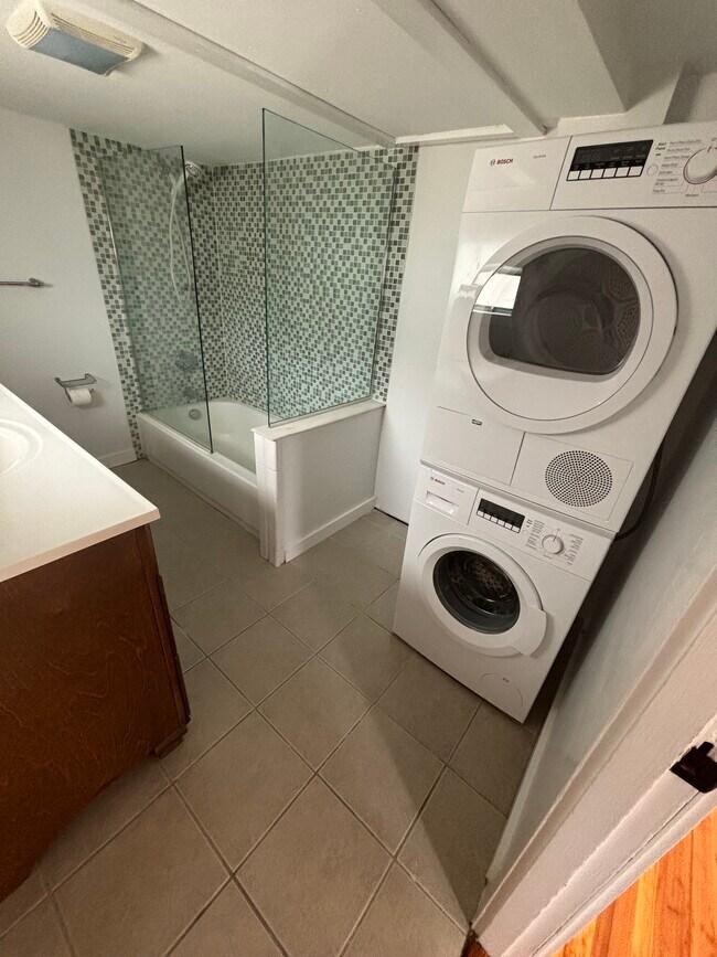 Master bath with washer dryer - 15 Eastern Ave
