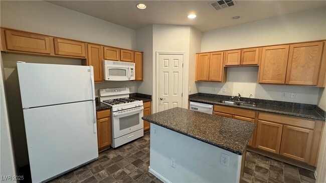 Building Photo - 8508 W Stuckey Ave