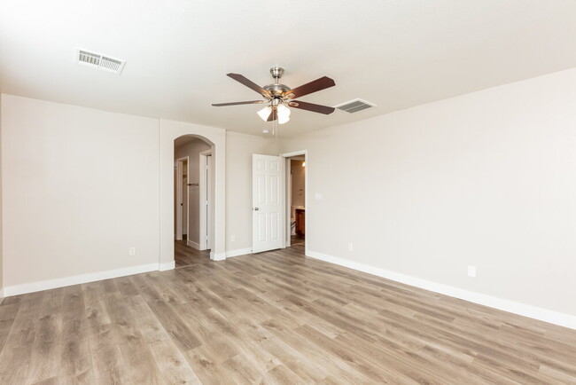 Building Photo - 9191 Grand Sunburst Ct