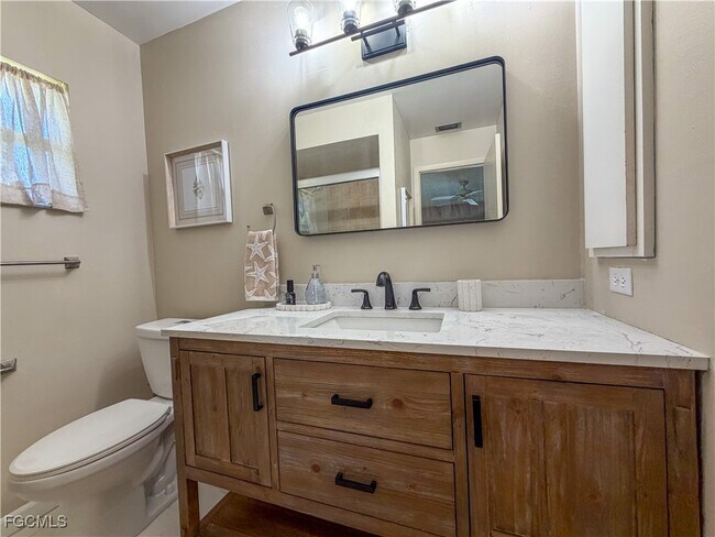 Building Photo - 1115 SW 54th Ln